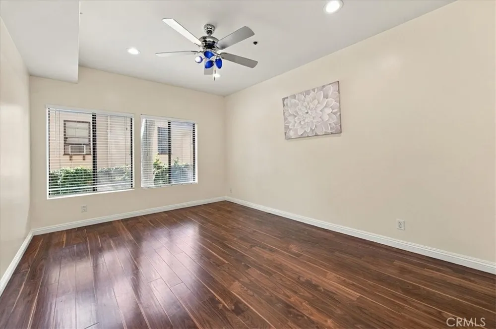 1310 E Orange Grove #102 Pasadena, CA 91104
