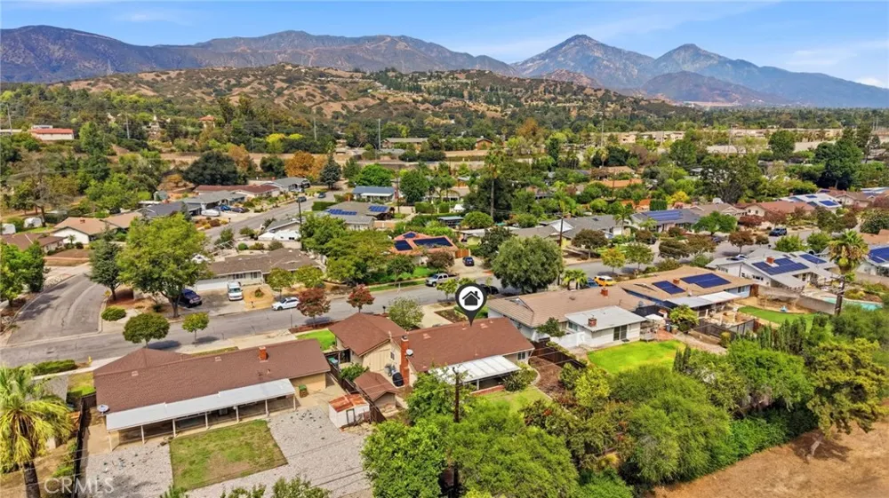 610 Ridgefield Claremont, CA 91711