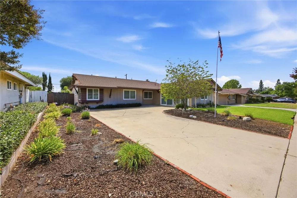 610 Ridgefield Claremont, CA 91711