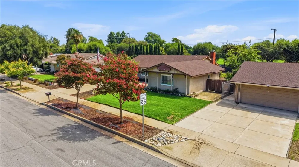 610 Ridgefield Claremont, CA 91711
