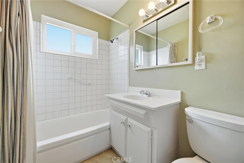 610 Ridgefield Claremont, CA 91711