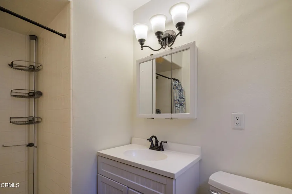 411 E Yucca Street Oxnard, CA 93033