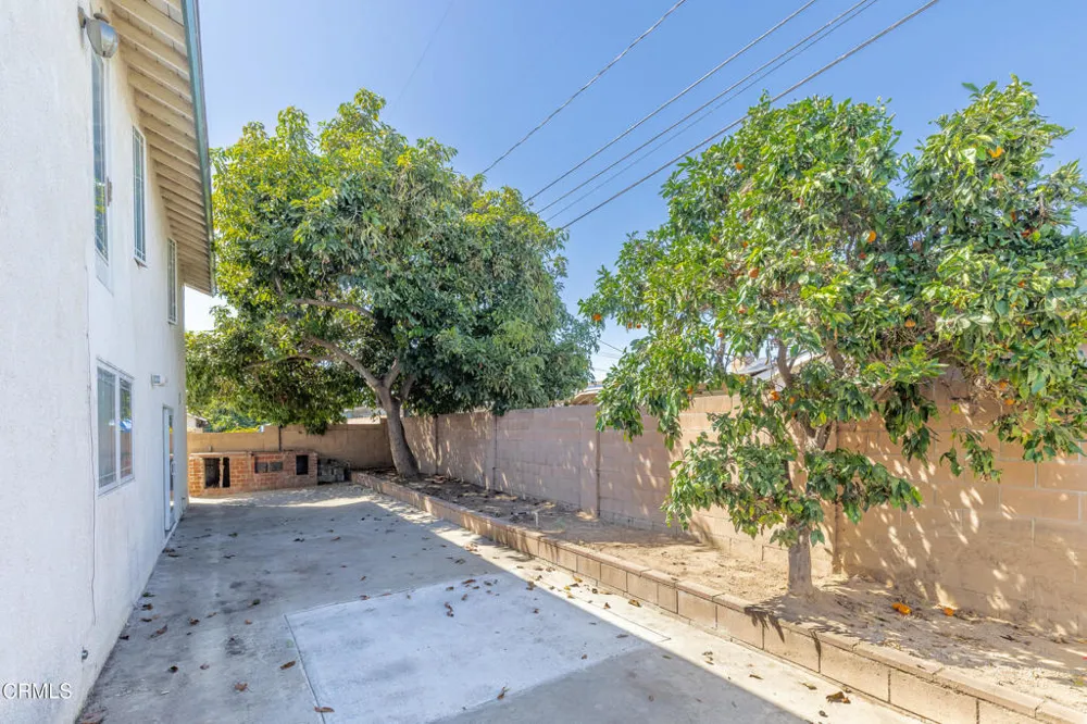 411 E Yucca Street Oxnard, CA 93033