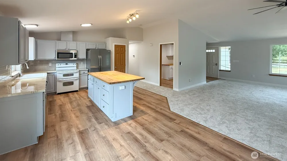 117 Chinook Lane Onalaska, WA 98570