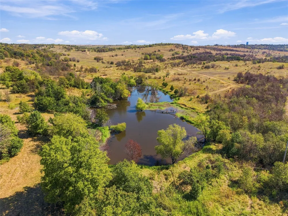 12817 Peoria Avenue Skiatook, OK 74070