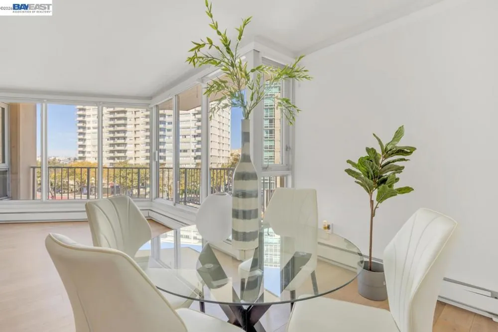 1200 Gough St #3A San Francisco, CA 94109