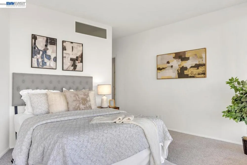 1200 Gough St #3A San Francisco, CA 94109