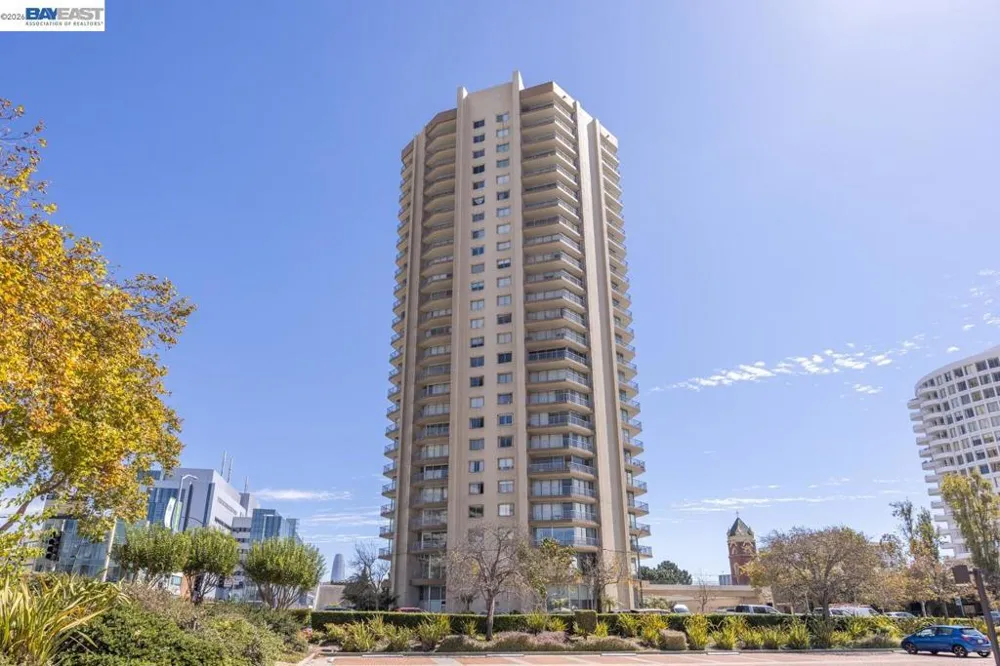 1200 Gough St #3A San Francisco, CA 94109