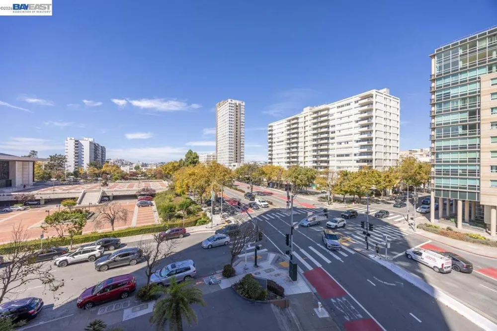 1200 Gough St #3A San Francisco, CA 94109