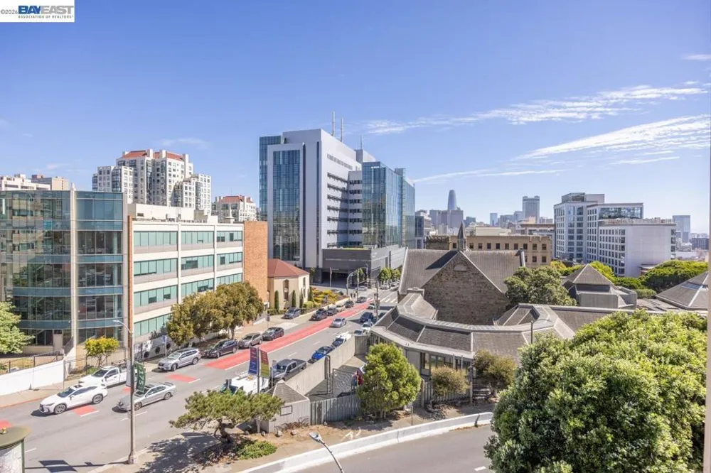 1200 Gough St #3A San Francisco, CA 94109