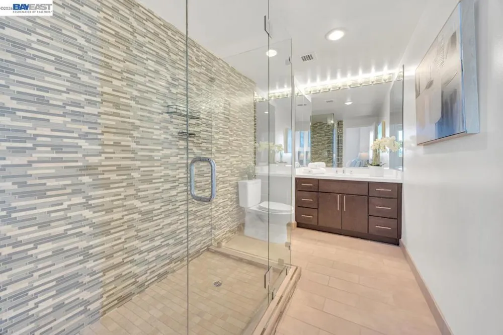 1200 Gough St #3A San Francisco, CA 94109