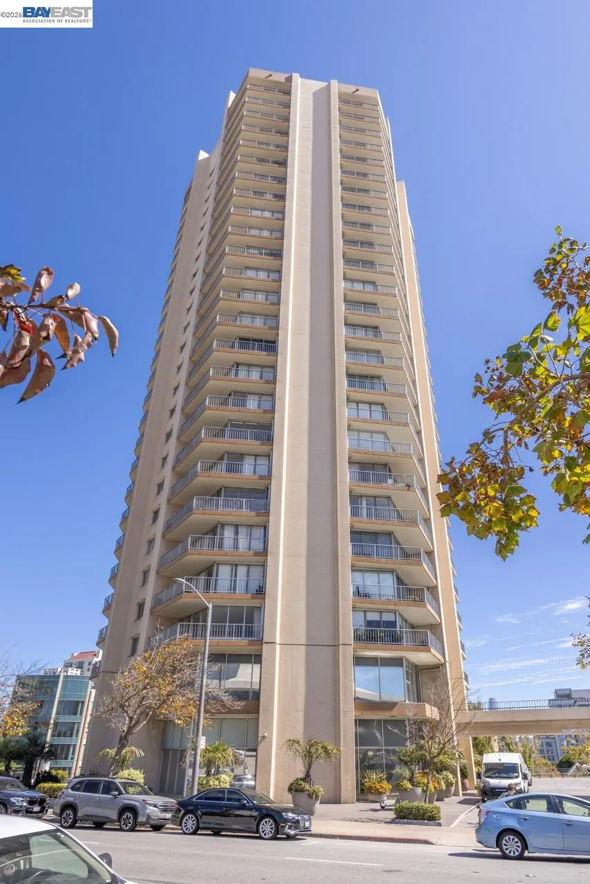 1200 Gough St #3A San Francisco, CA 94109