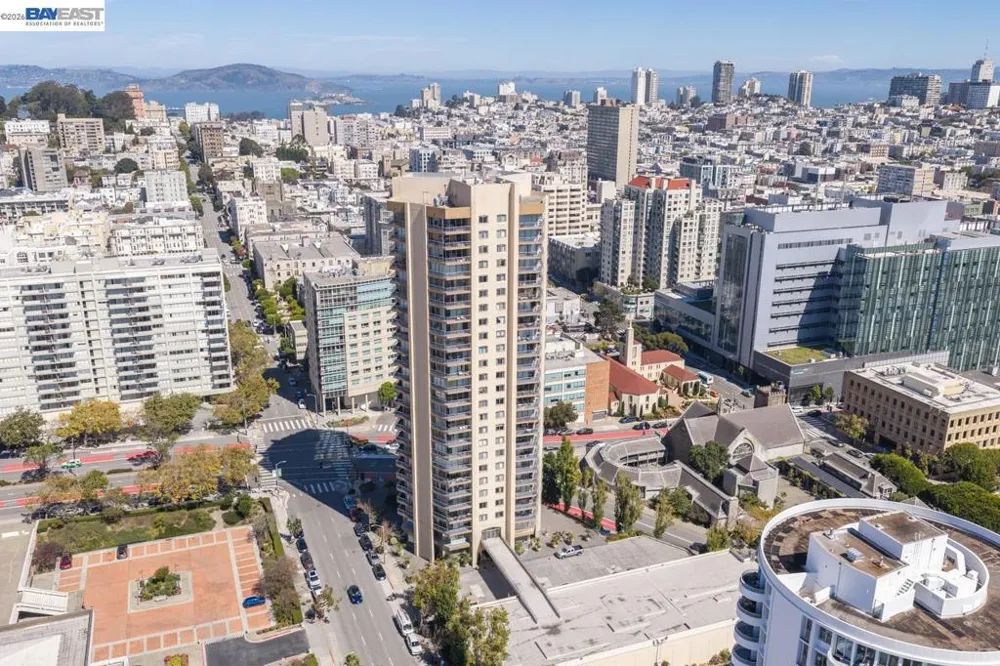 1200 Gough St #3A San Francisco, CA 94109