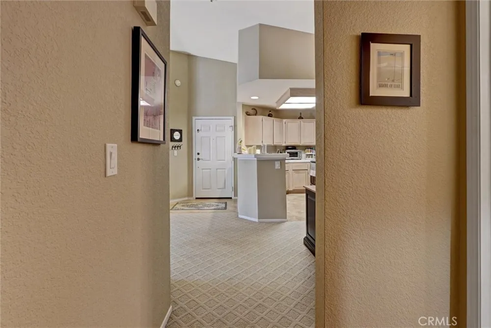 5837 Oak Bend #410 Oak Park, CA 91377