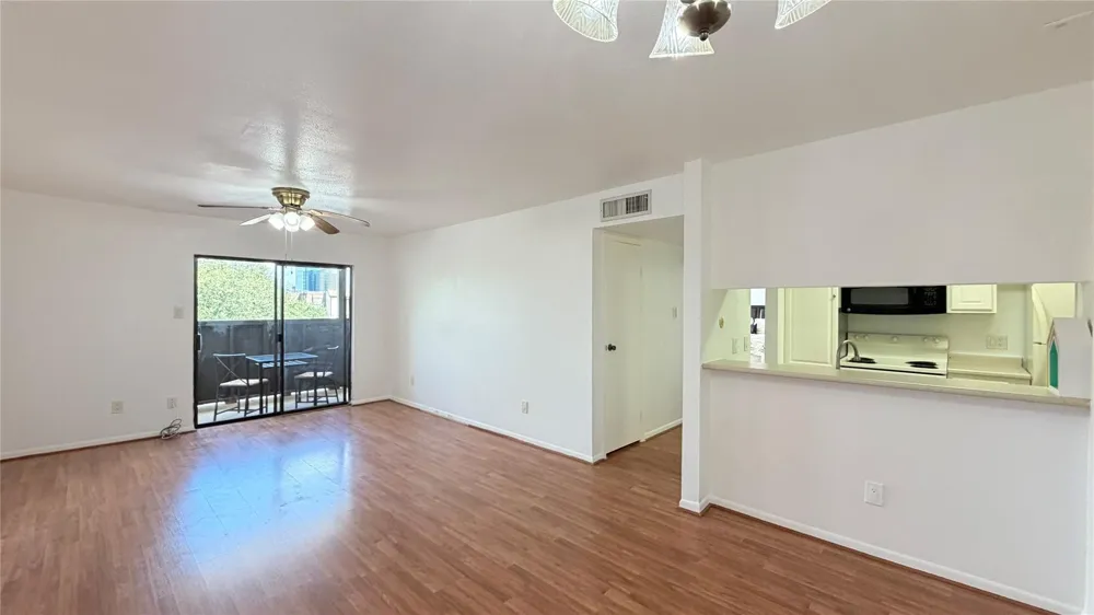 3075 Walnut Bend Lane #36 Houston, TX 77042