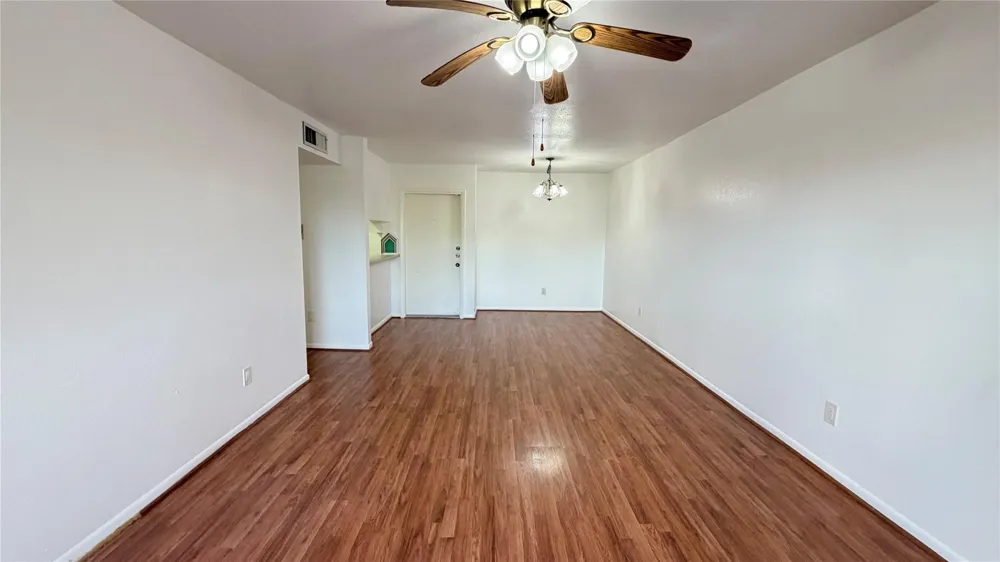 3075 Walnut Bend Lane #36 Houston, TX 77042
