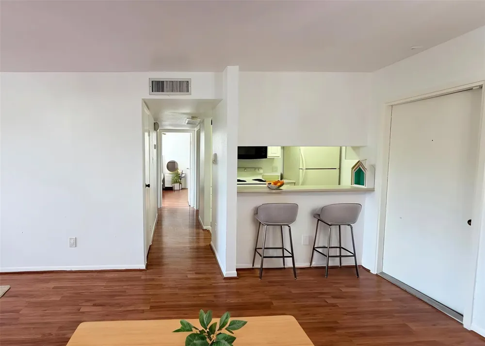3075 Walnut Bend Lane #36 Houston, TX 77042