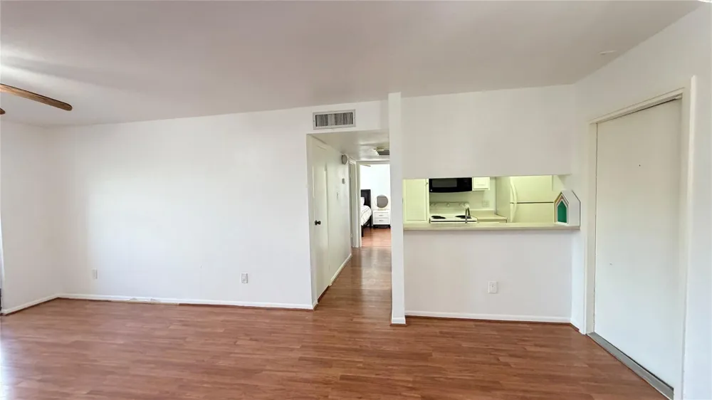 3075 Walnut Bend Lane #36 Houston, TX 77042