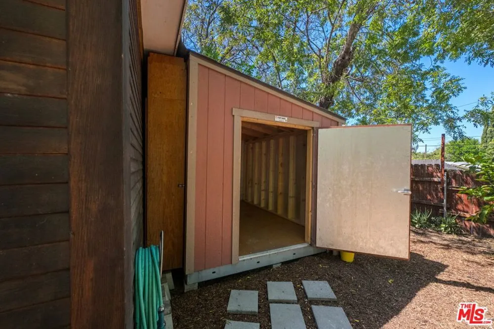 1812 Wollam Street Los Angeles, CA 90065