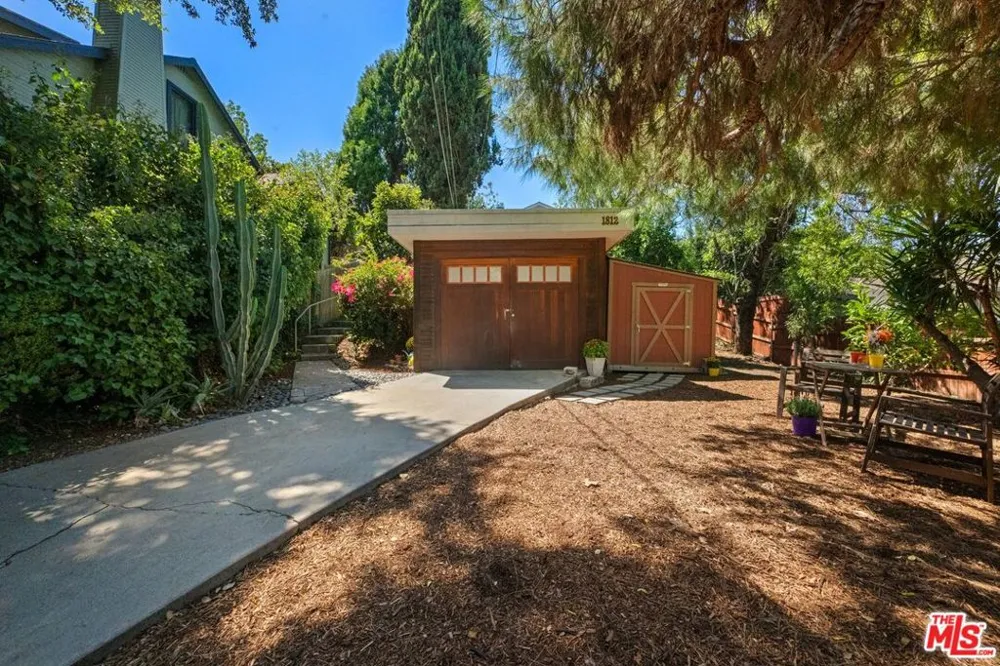 1812 Wollam Street Los Angeles, CA 90065
