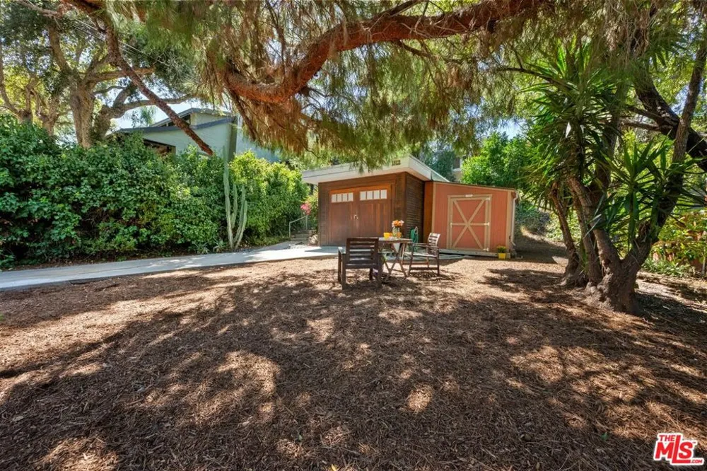 1812 Wollam Street Los Angeles, CA 90065