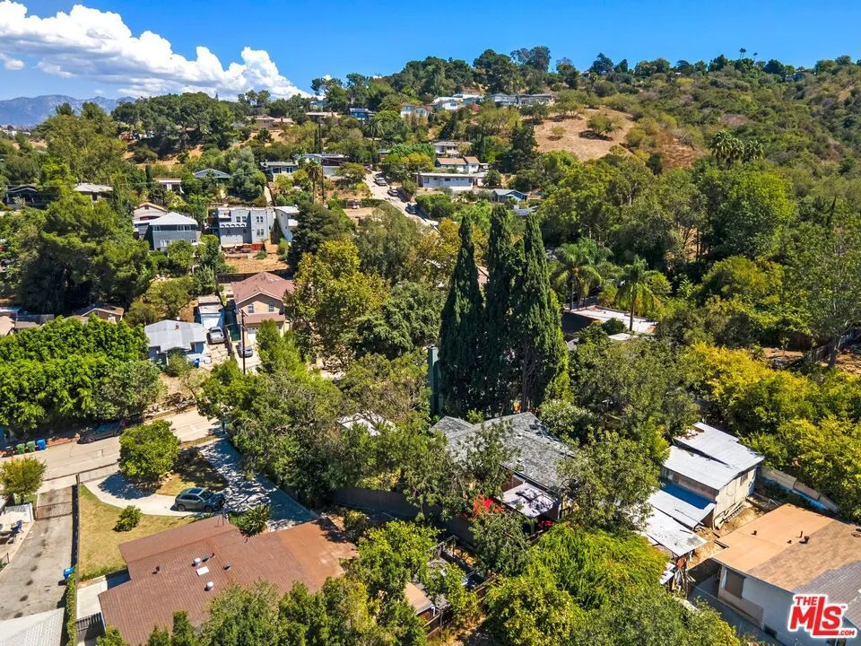 1812 Wollam Street Los Angeles, CA 90065