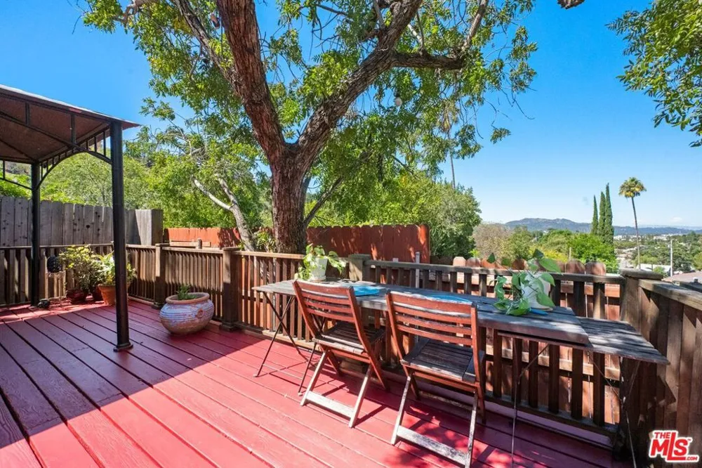 1812 Wollam Street Los Angeles, CA 90065