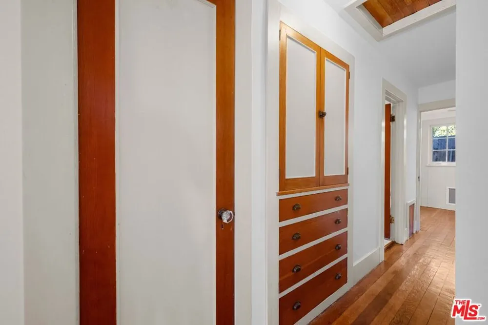 1812 Wollam Street Los Angeles, CA 90065