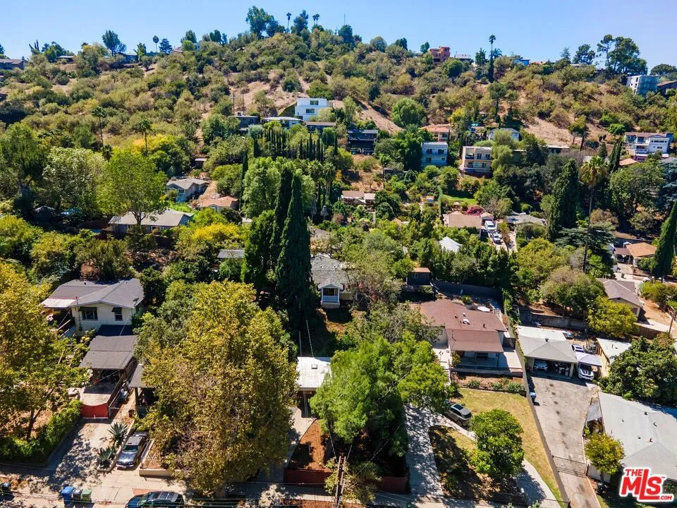 1812 Wollam Street Los Angeles, CA 90065