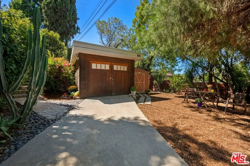 1812 Wollam Street Los Angeles, CA 90065