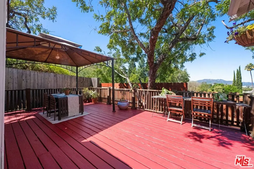 1812 Wollam Street Los Angeles, CA 90065