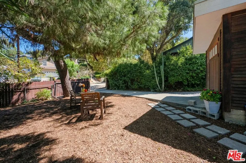 1812 Wollam Street Los Angeles, CA 90065