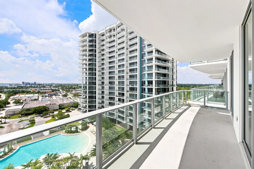 220 Lake Shore Drive #1407 Lake Park, FL 33403