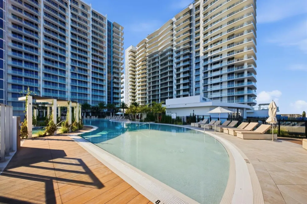 220 Lake Shore Drive #1407 Lake Park, FL 33403