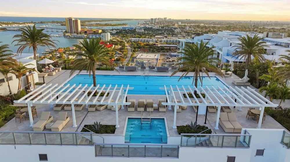 220 Lake Shore Drive #1407 Lake Park, FL 33403