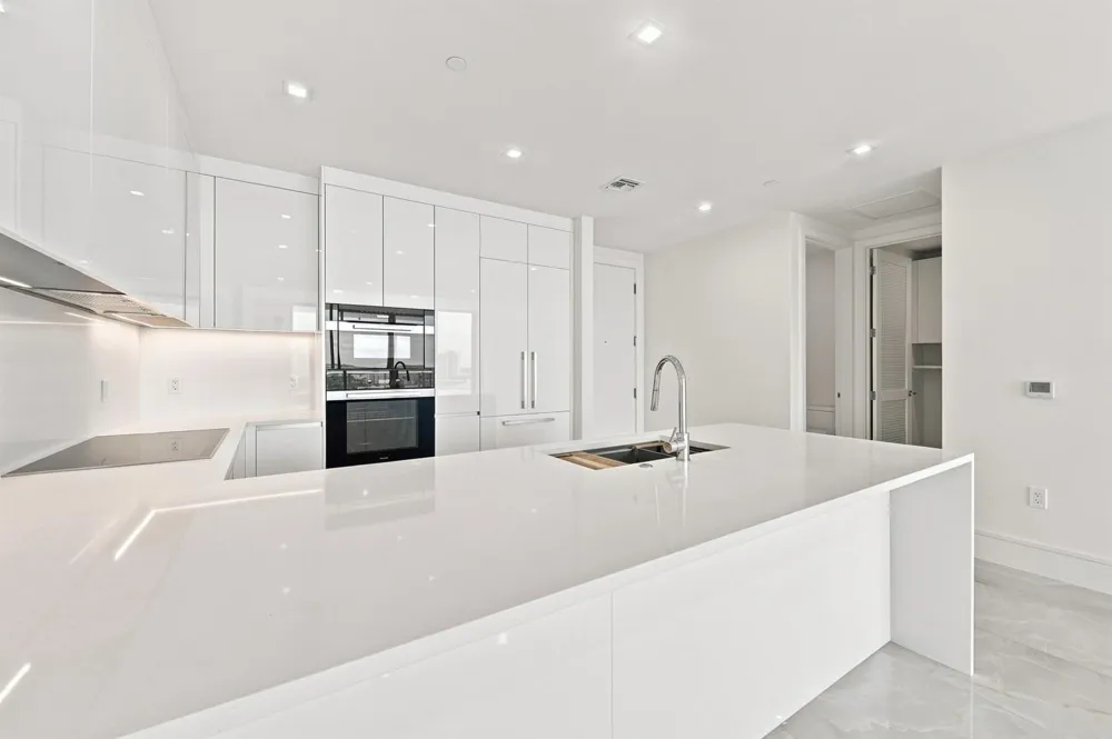 220 Lake Shore Drive #1407 Lake Park, FL 33403