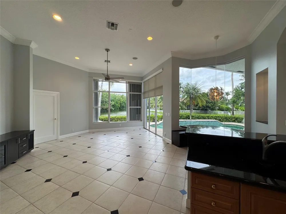 11165 Whitehawk Street Plantation, FL 33324