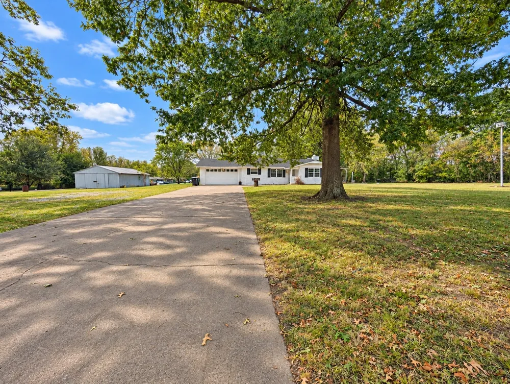 28897 E 141st Street S Coweta, OK 74429