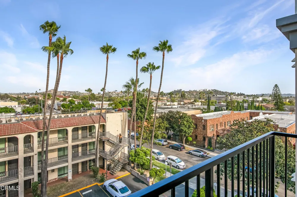 124 W Colorado Street #504 Glendale, CA 91204