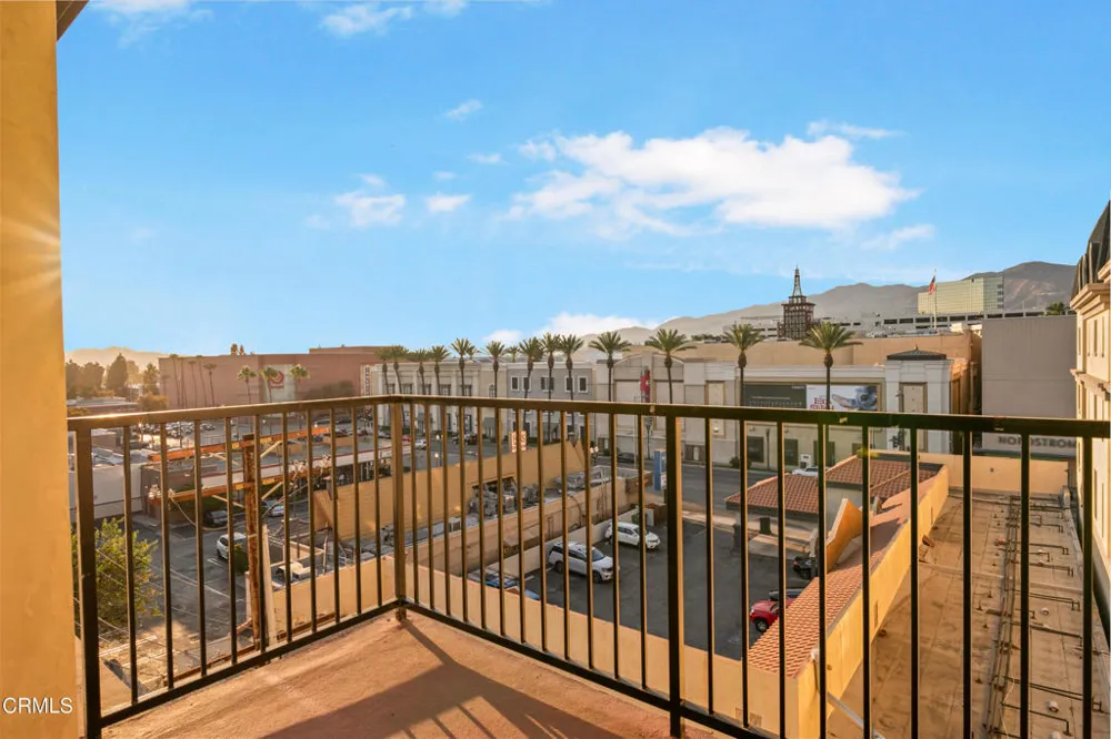 124 W Colorado Street #504 Glendale, CA 91204