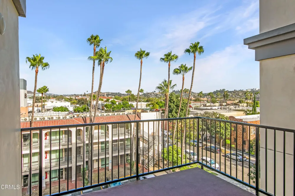 124 W Colorado Street #504 Glendale, CA 91204