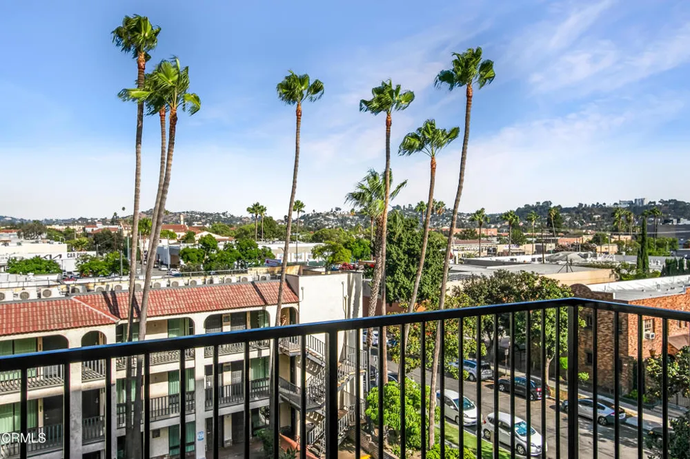 124 W Colorado Street #504 Glendale, CA 91204