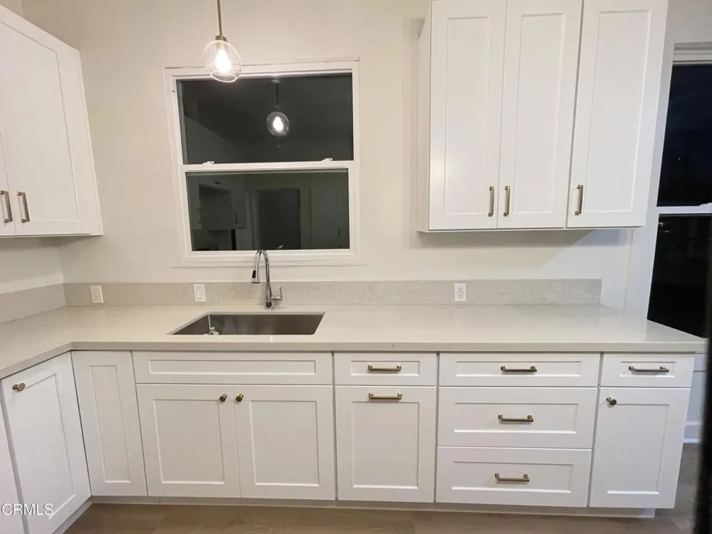 715 Encino Place Santa Paula, CA 93060