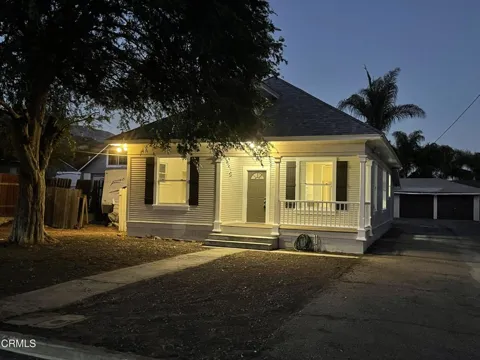 715 Encino Place