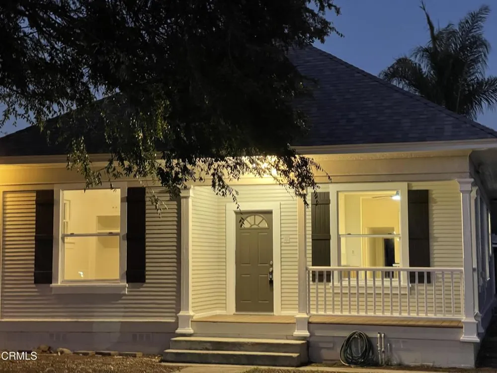 715 Encino Place Santa Paula, CA 93060