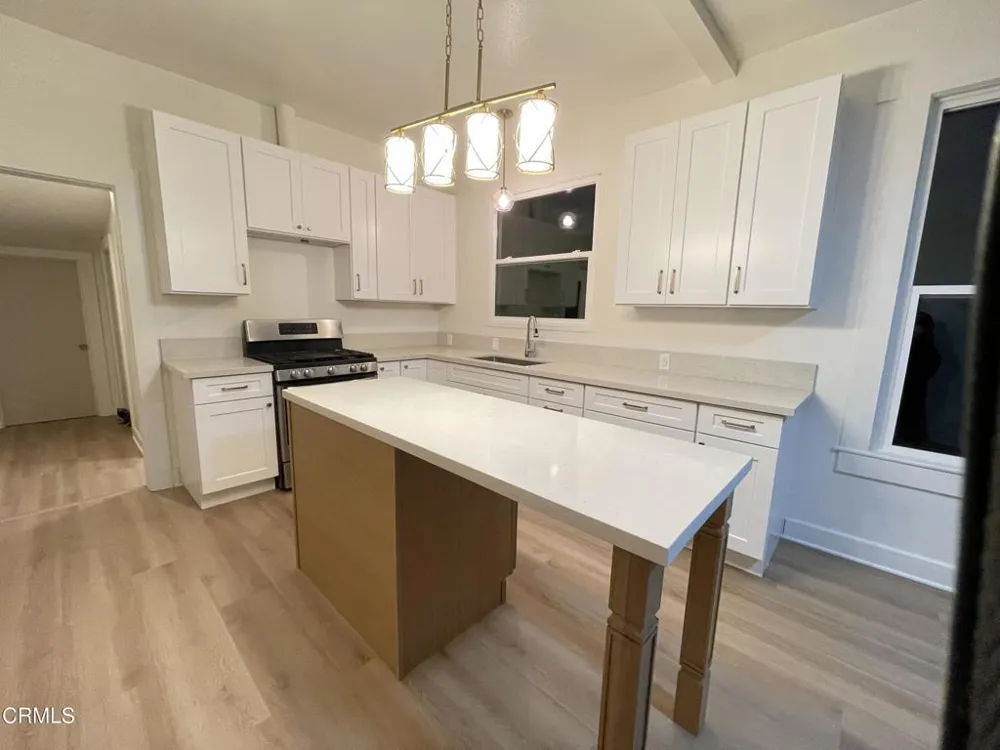 715 Encino Place Santa Paula, CA 93060