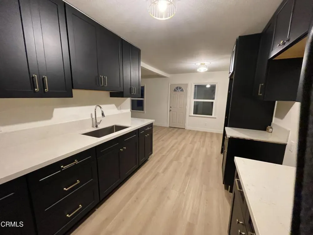 715 Encino Place Santa Paula, CA 93060