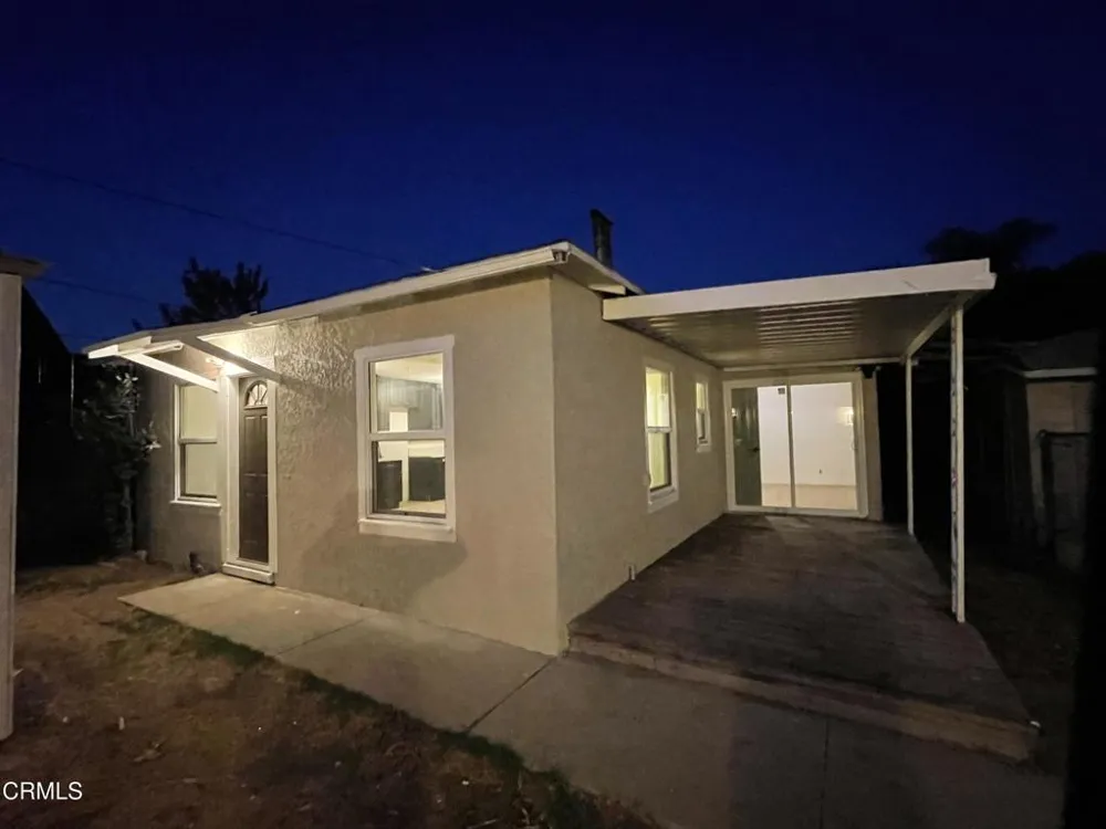 715 Encino Place Santa Paula, CA 93060