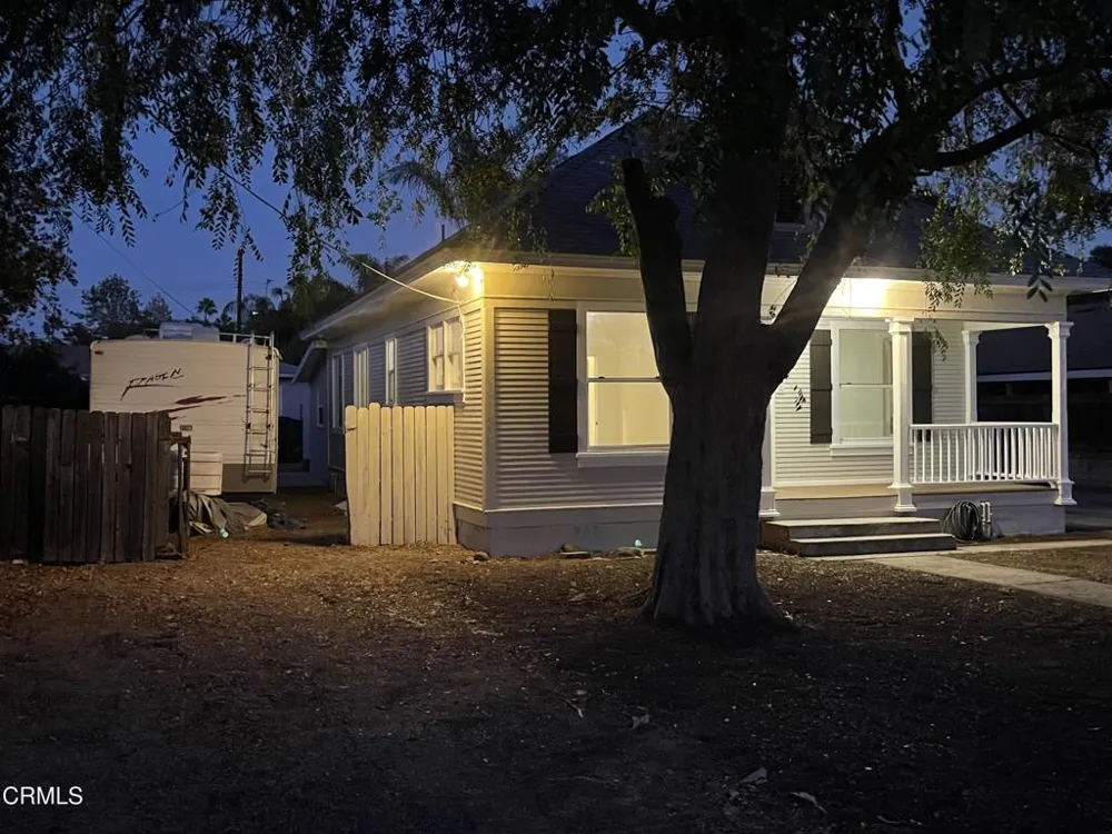 715 Encino Place Santa Paula, CA 93060