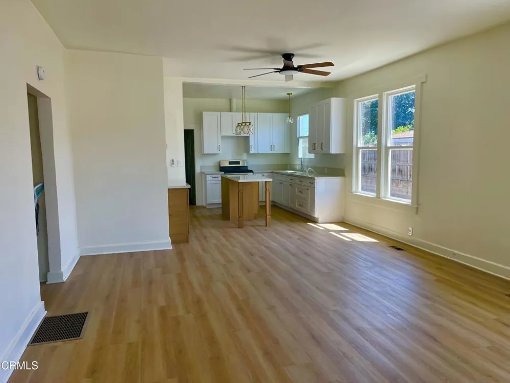 715 Encino Place Santa Paula, CA 93060